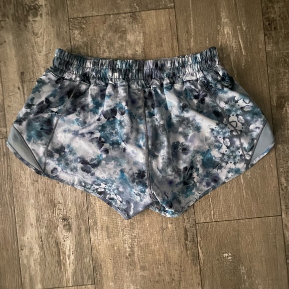Lululemon shorts - Picture 2 of 3